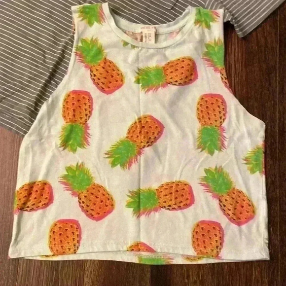 Girls Forever21 Pineapple Tank, 11-12 - Picture 1 of 2